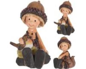 AAA998220 MENINO RESINA 10CM