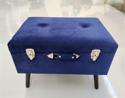 BANQUETA MALA VELUDO C/PES MADEIRA 60X50X45CM