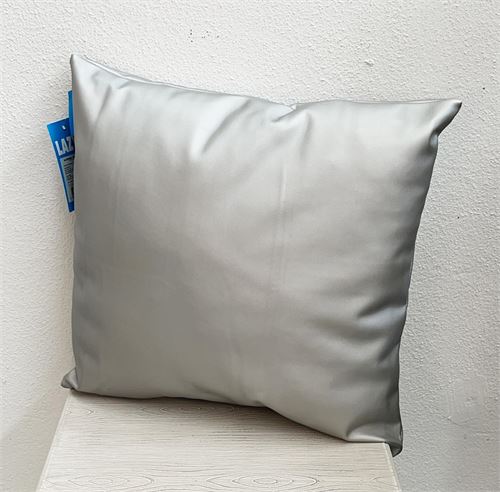 8225 ALMOFADAS POLIPELE 45X45 PRATA